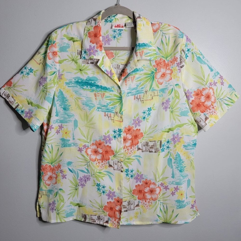 Alia | 12 | Hawaiian Floral Pastel Shirt